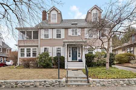 37 Brewster Rd Newton, MA 02461