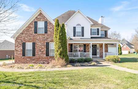 5031 Flora Springs Cir Louisville, KY 40299