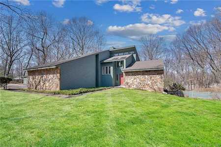 385 Thompson Street Glastonbury, CT 06073