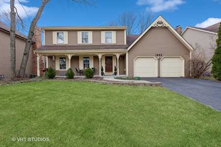 1594 Derby Ct Naperville, IL 60563