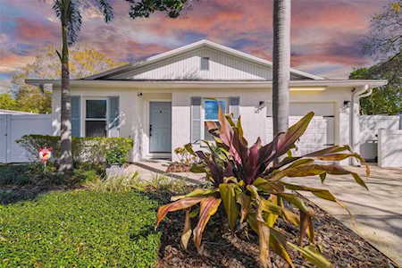 2909 Trudy Ln Tampa, FL 33611