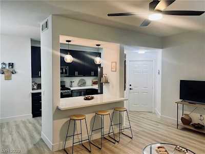 2125 Echo Bay St #103 Las Vegas, NV 89128