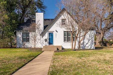 6400 Curzon Avenue Fort Worth, TX 76116