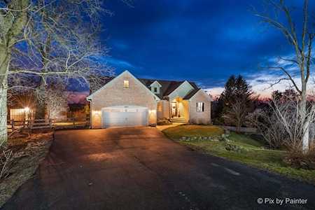 9607 Hideaway Ln Richmond, IL 60071