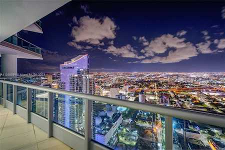 900 Biscayne Blvd #PH-6109 Miami, FL 33132