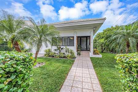 2101 SW 13th Ave Miami, FL 33145