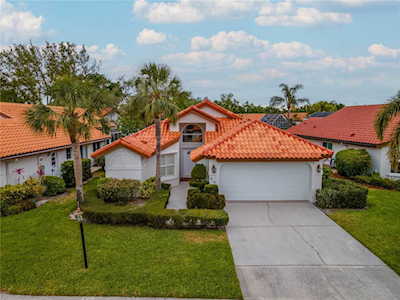 919 Harbor Town Dr Venice, FL 34292
