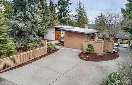 2034 173rd Ave NE Redmond, WA 98052