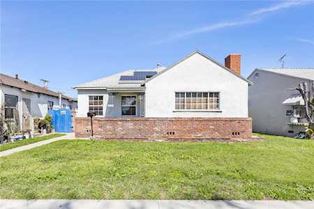1643 E Poppy Long Beach, CA 90805