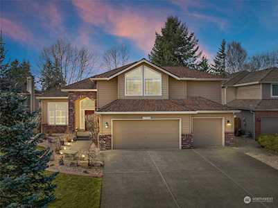 25947 160th Ave SE Covington, WA 98042