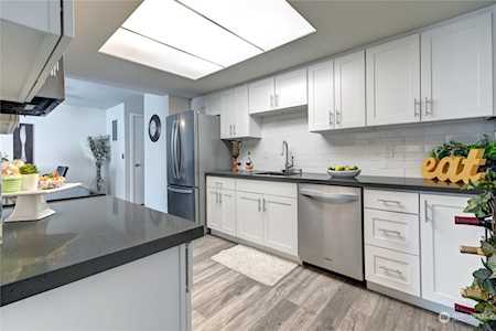 11901 93rd Ave NE #B207 Kirkland, WA 98034