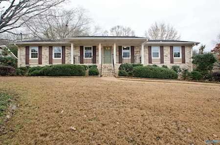 8126 SE Hillside Lane Huntsville, AL 35802
