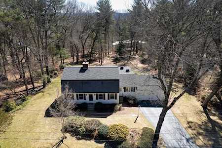 7 Carter Dr Framingham, MA 01701