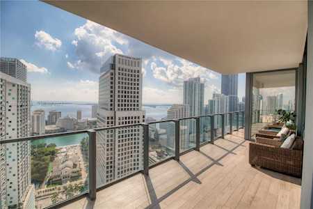 68 SE 6th St #3311 Miami, FL 33131