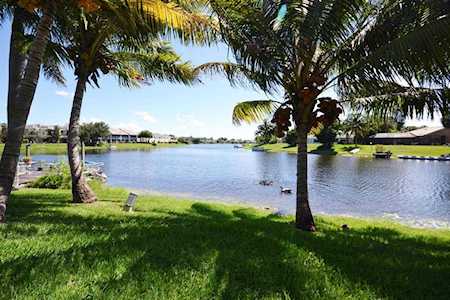 1421 Riverside Circle Wellington, FL 33414