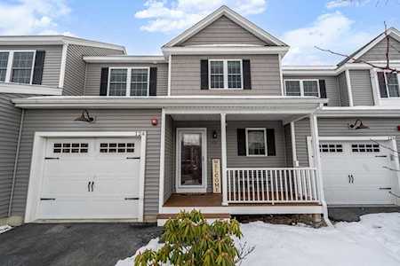 124 Ice House Lnd #124 Marlborough, MA 01752