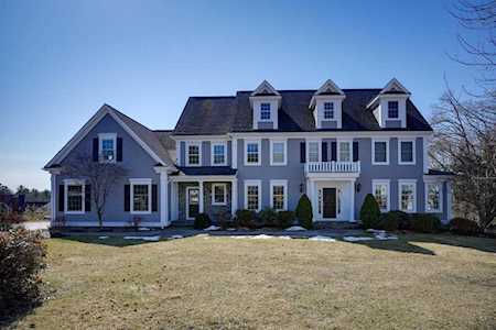 7 Mulligan Way Northborough, MA 01532