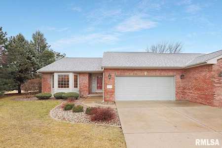 2504 W Kaylie Ct Peoria, IL 61615