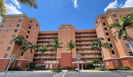 3191 Matecumbe Key Rd #204 Punta Gorda, FL 33955