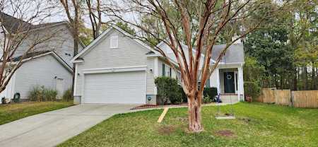 120 E Hartwick Ln Goose Creek, SC 29445