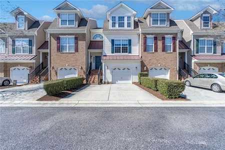 4428 Barkingdale Dr Virginia Beach, VA 23462
