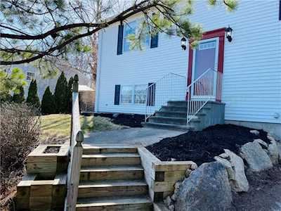 65 Remington Farm Dr Coventry, RI 02816