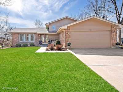 1701 Concord Dr Downers Grove, IL 60516