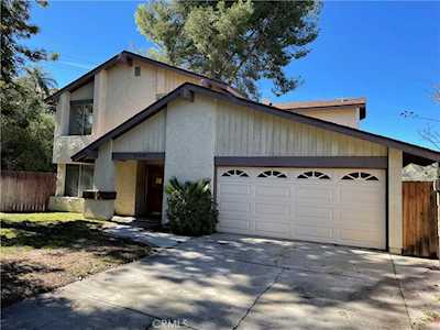 24603 Little Oak Ln Newhall, CA 91321