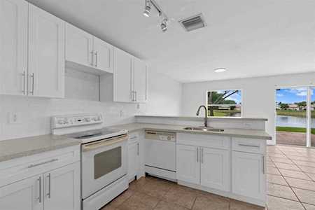5255 Pine Meadows Road #5255 Lake Worth, FL 33463