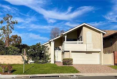 38 Columbus Irvine, CA 92620
