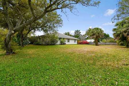 8415 SE Bayberry Terrace Hobe Sound, FL 33455