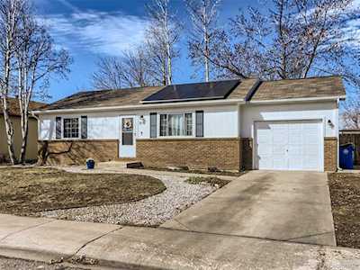 916 Mesa Ct Windsor, CO 80550