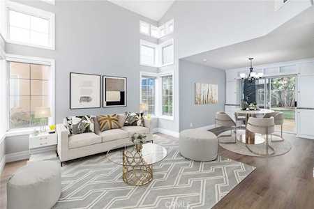 871 S Wildflower Ln Anaheim Hills, CA 92808