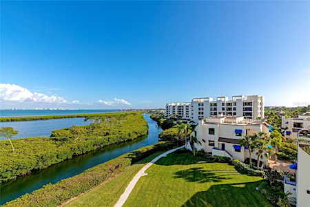 2016 Harbourside Dr #347 Longboat Key, FL 34228
