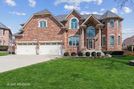 2408 Williamstown Ct Naperville, IL 60564