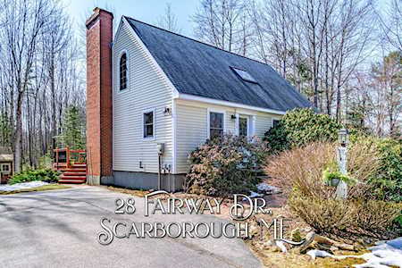 28 Fairway Dr Scarborough, ME 04074