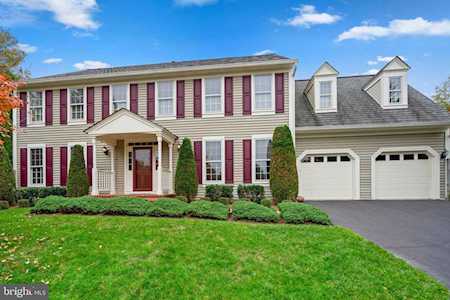 6633 Shalestone Ct Clifton, VA 20124