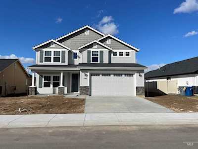 7584 E Savanna River St Nampa, ID 83687