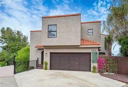21645 Medina Estates Dr Woodland Hills, CA 91364