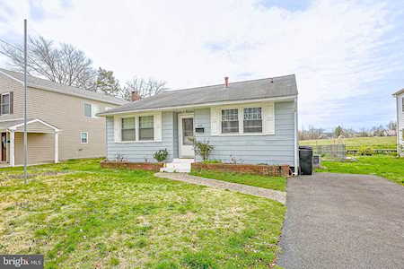 406 Memorial Ave Gloucester City, NJ 08030