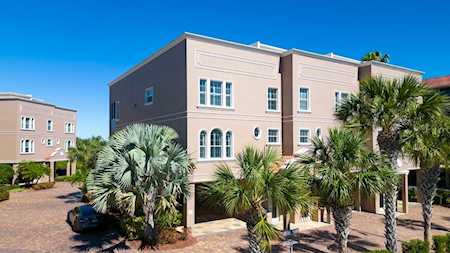 596 Reserve Ln Dunedin, FL 34698