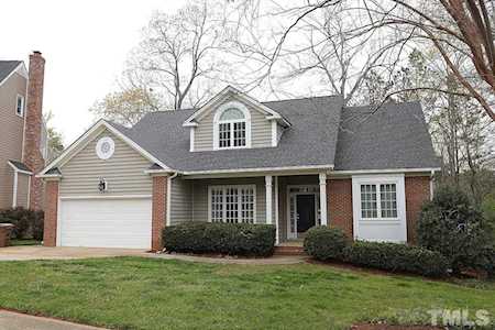 208 Highlands Lake Drive Cary, NC 27518