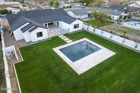 4748 E Clarendon Avenue Phoenix, AZ 85018