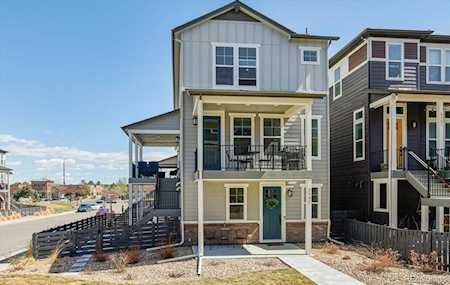 8945 Ramblestone St Highlands Ranch, CO 80129