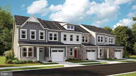 10605 Mount Rainier Pl White Plains, MD 20695