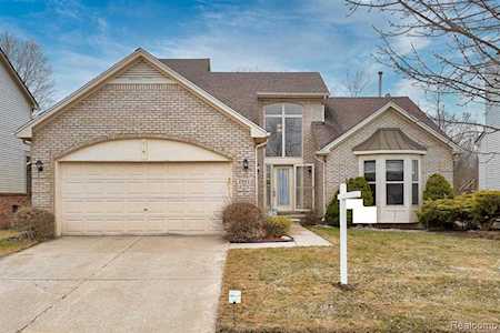 2963 River Meadow Circle Canton Twp, MI 48188