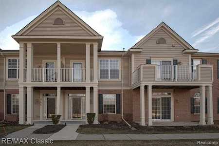 2179 Knollwood Dr #106 Canton Twp, MI 48188