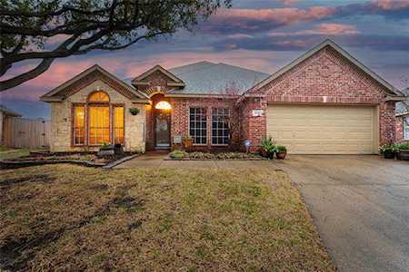 8101 Sawgrass Lane Rowlett, TX 75089
