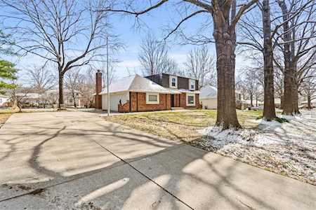 1516 E Sunvale Dr Olathe, KS 66062