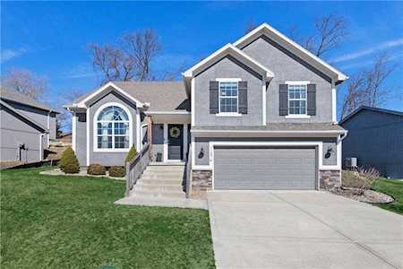 11214 Cernech Rd Kansas City, KS 66109